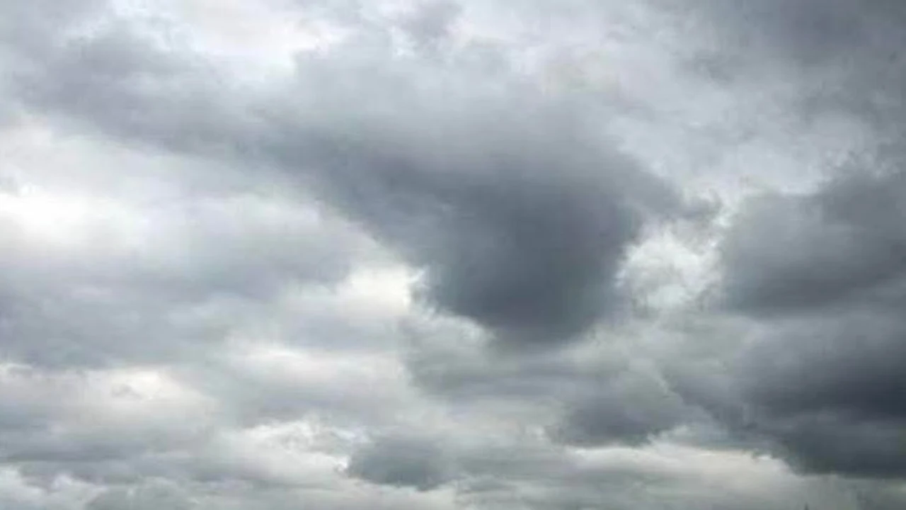 القاهرة 22 درجة.. الأرصاد تحدد ملامح طقس الغد وموعد تغير درجات الحرارة